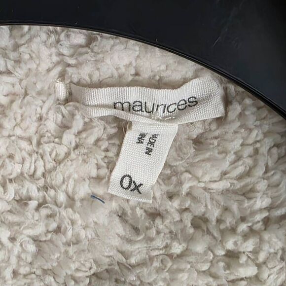 Maurices 0X Red Plaid Sherpa Lined Zip Puffer Vest - Picture 3 of 5